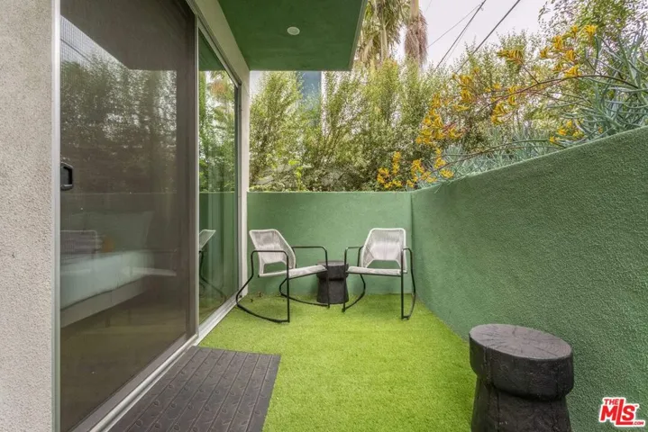 3726 Kelton Avenue 102, Los Angeles, California 90034