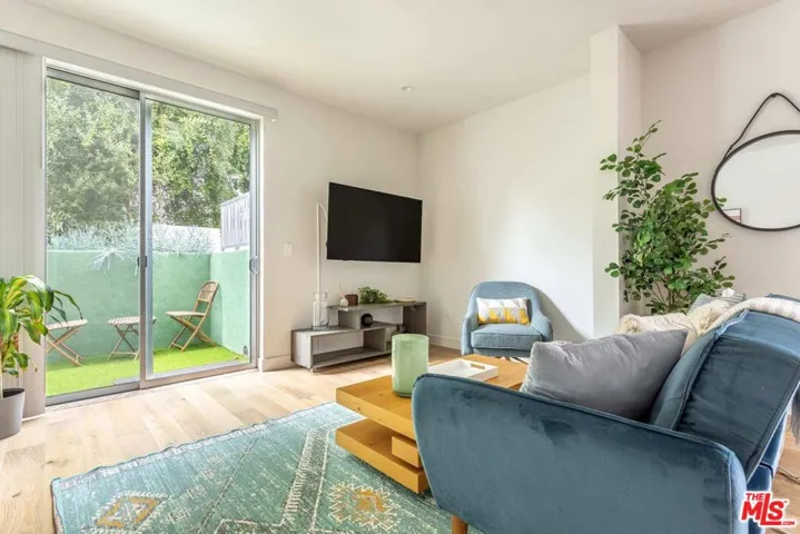 3726 Kelton Avenue 102, Los Angeles, California 90034