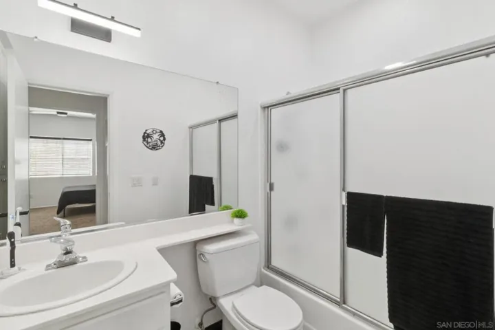 2220 Camino De La Reina 302, San Diego, California 92108