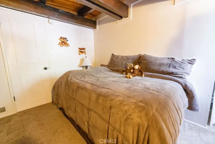 2476 Elko, Arrowbear, California 92382