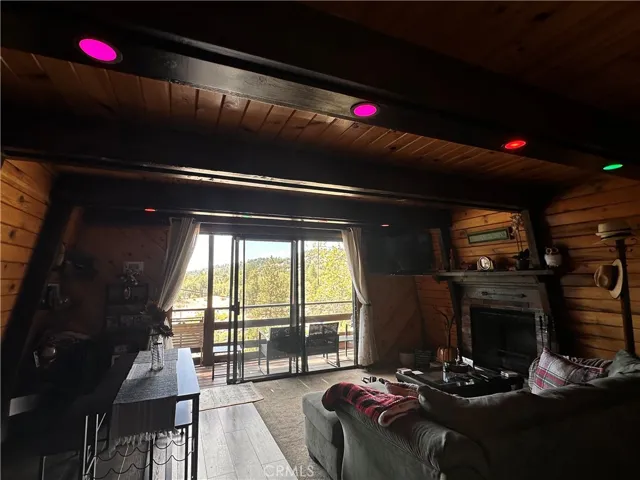 2476 Elko, Arrowbear, California 92382