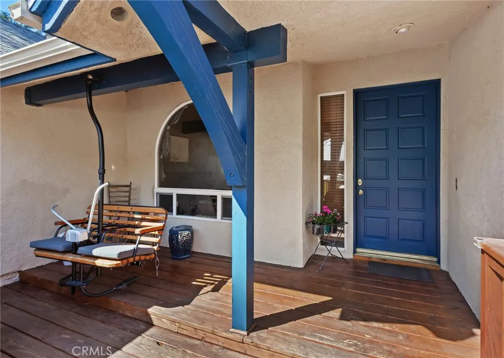 Beautiful front door entry into an amazing home.