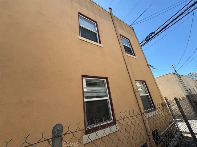 617 West 3rd Street, Long Beach, California 90802