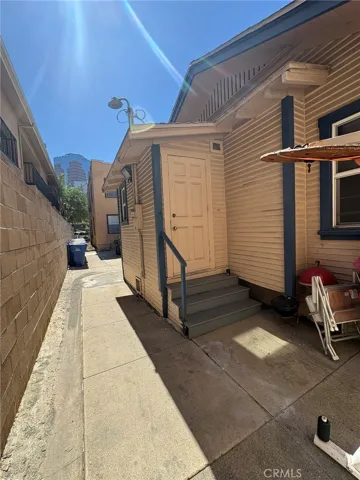 617 West 3rd Street, Long Beach, California 90802