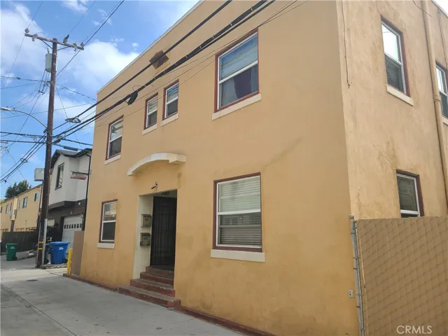 617 West 3rd Street, Long Beach, California 90802