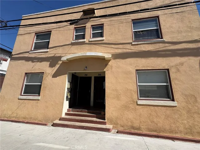 617 West 3rd Street, Long Beach, California 90802