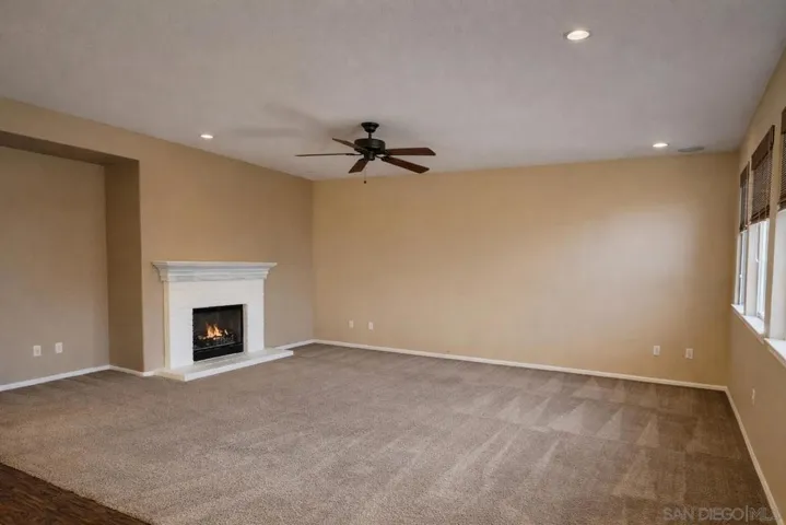 Den/Family/Great Room