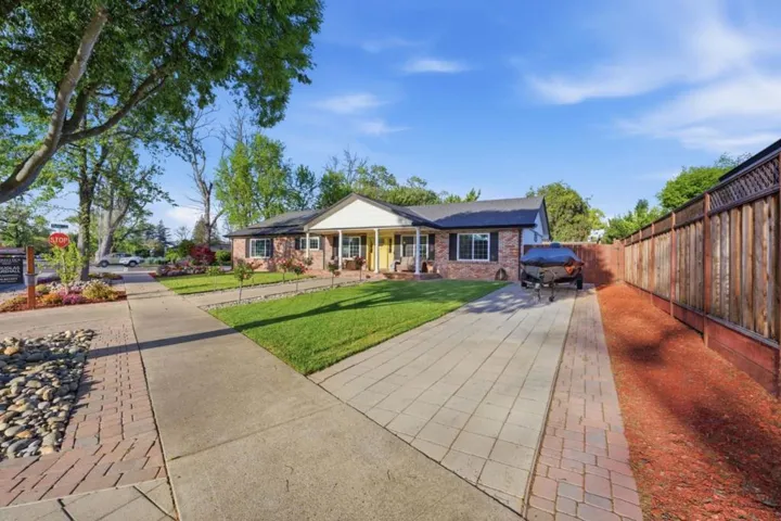 7390 Miller Avenue, Gilroy, California 95020