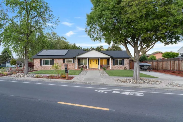 7390 Miller Avenue, Gilroy, California 95020