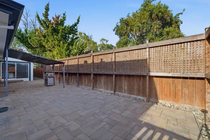 7390 Miller Avenue, Gilroy, California 95020