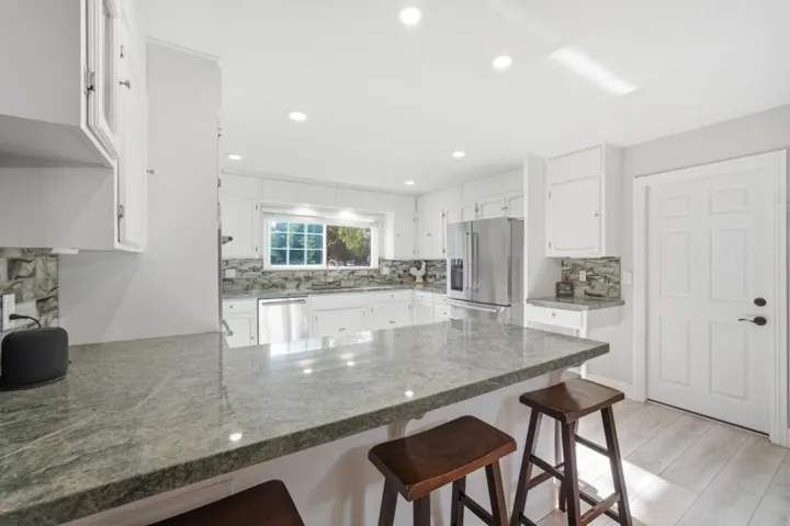 7390 Miller Avenue, Gilroy, California 95020