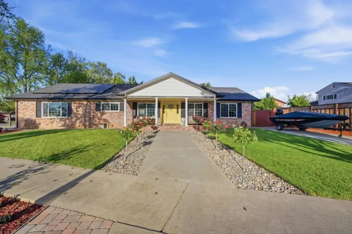 7390 Miller Avenue, Gilroy, California 95020