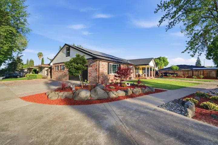7390 Miller Avenue, Gilroy, California 95020