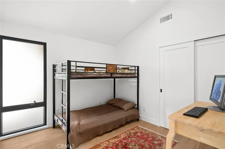 990 Meadowlark Drive, Laguna Beach, California 92651