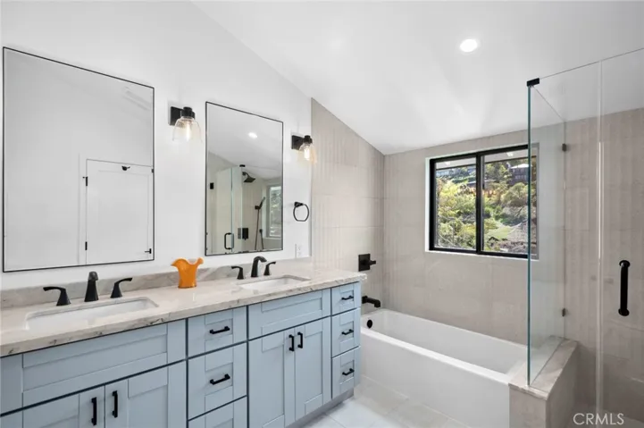 990 Meadowlark Drive, Laguna Beach, California 92651