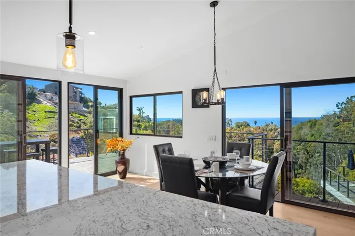 990 Meadowlark Drive, Laguna Beach, California 92651
