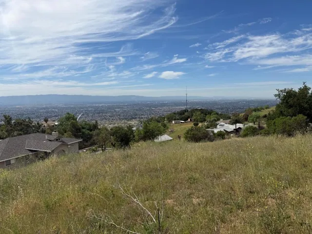 4152 E Aborn Road, San Jose, California 95135