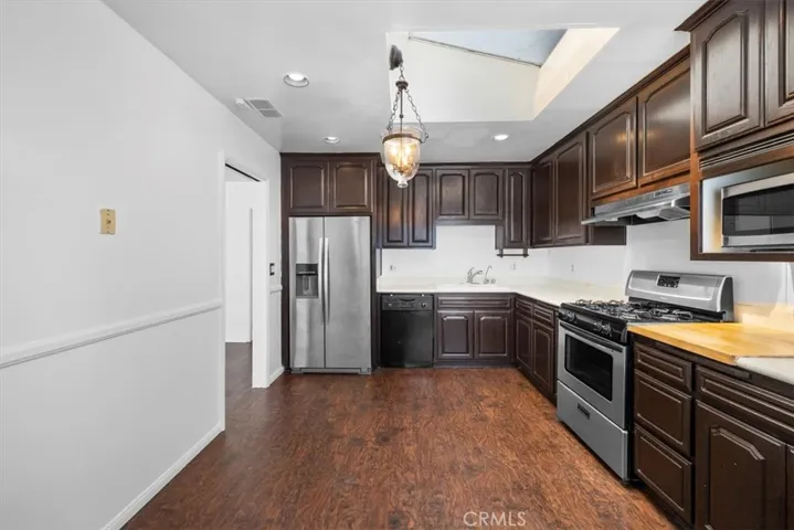 25427 Belle Porte, Harbor City, California 90710