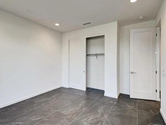 159-150 Obsidian Loop N Unit 764-7