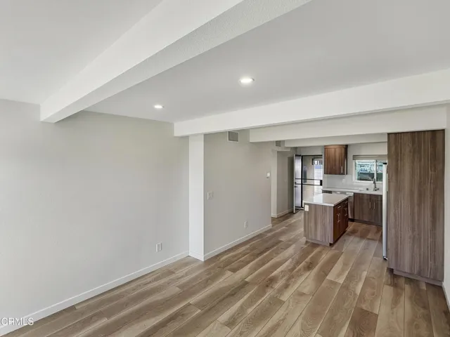 pic 21 (lvg rm to dining to kitchen from