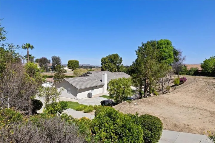 30405 Del Rey Road, Temecula, California 92591