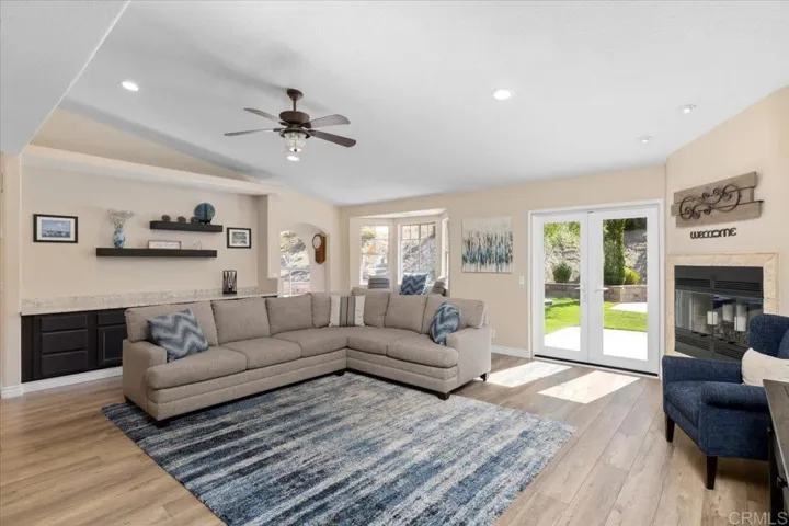 30405 Del Rey Road, Temecula, California 92591