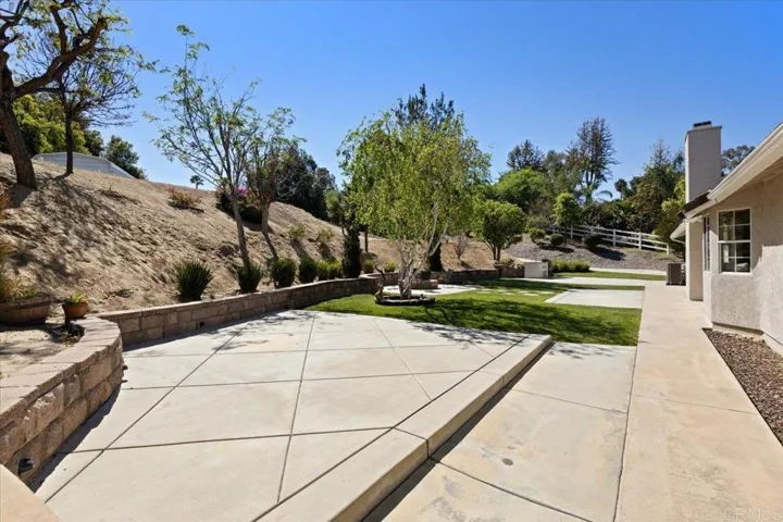 30405 Del Rey Road, Temecula, California 92591