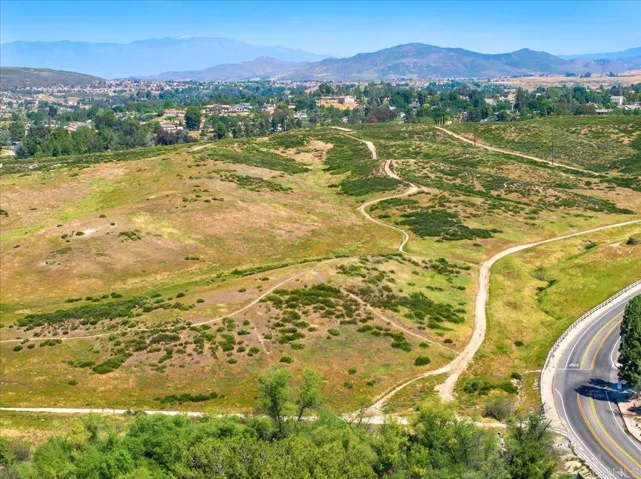 30405 Del Rey Road, Temecula, California 92591