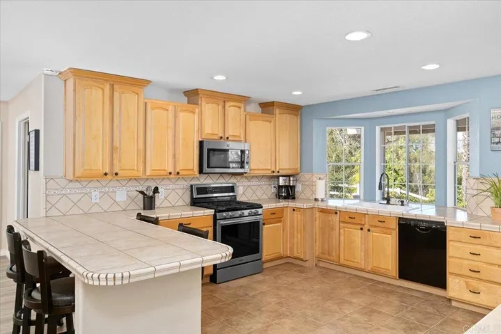 30405 Del Rey Road, Temecula, California 92591