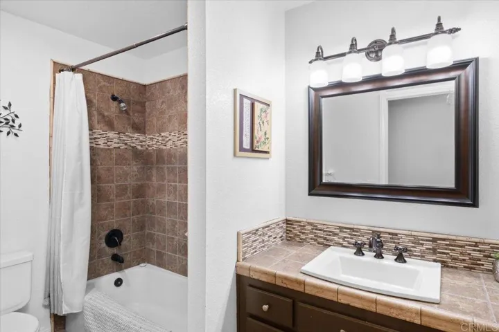 30405 Del Rey Road, Temecula, California 92591