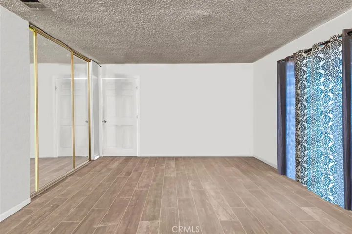 Back - 1 bedroom unit (bedroom)