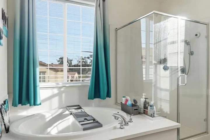 190 Tanoak Street, Hollister, California 95023