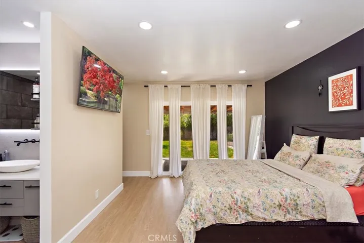 2105 Oxford Avenue, Claremont, California 91711