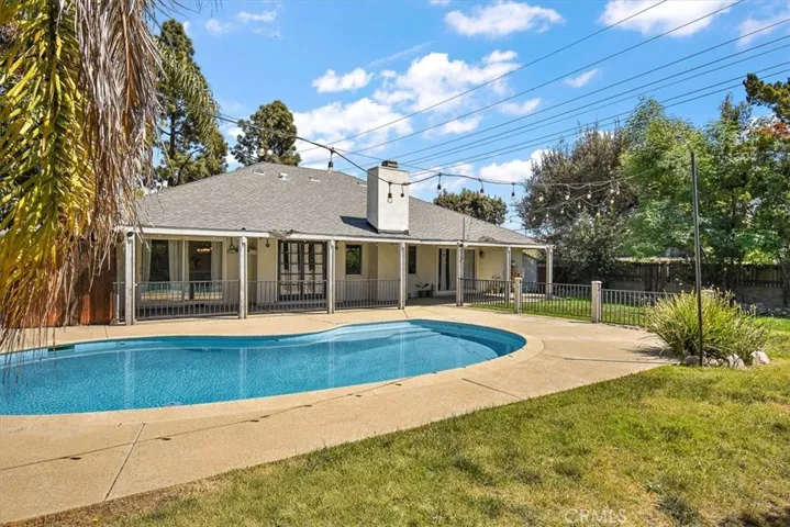 2105 Oxford Avenue, Claremont, California 91711