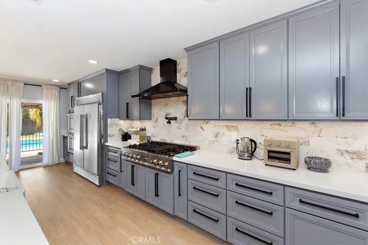 2105 Oxford Avenue, Claremont, California 91711