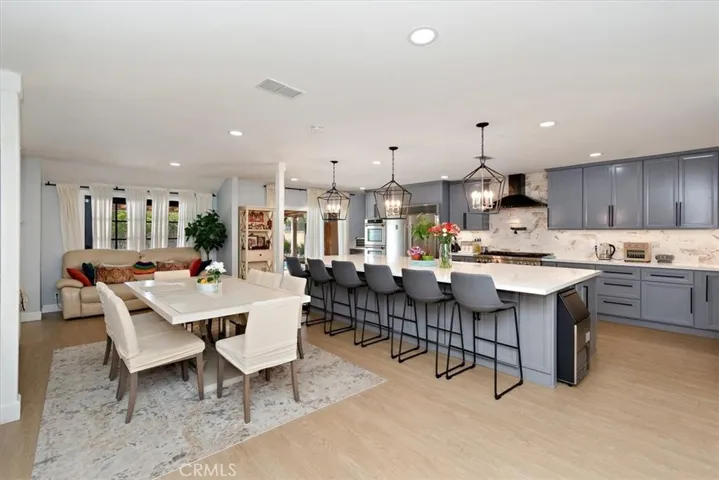 2105 Oxford Avenue, Claremont, California 91711