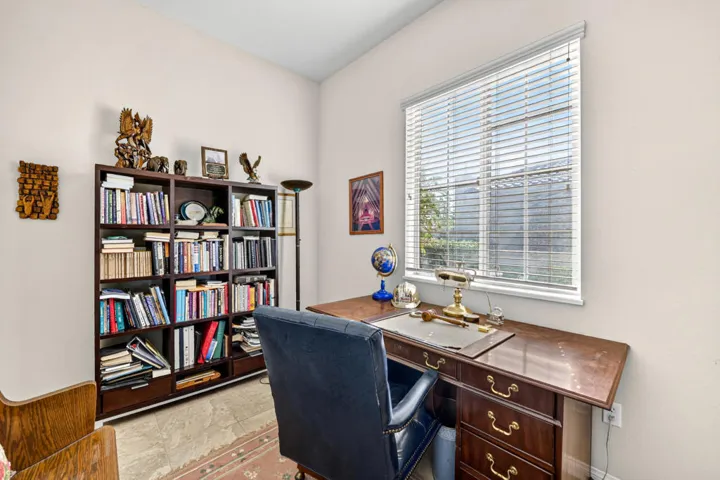 80448-avenida-santa-alicia-007