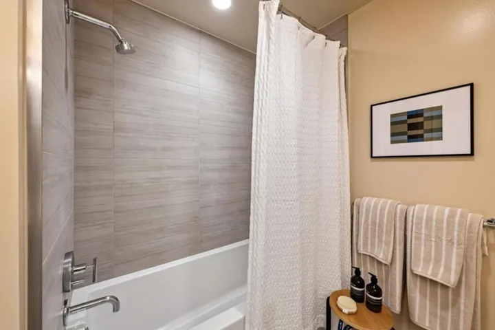 188 W Saint James Street 10804, San Jose, California 95110