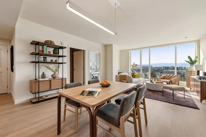 188 W Saint James Street 10804, San Jose, California 95110