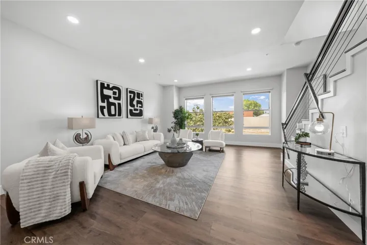1401 Mission 208, South Pasadena, California 91030