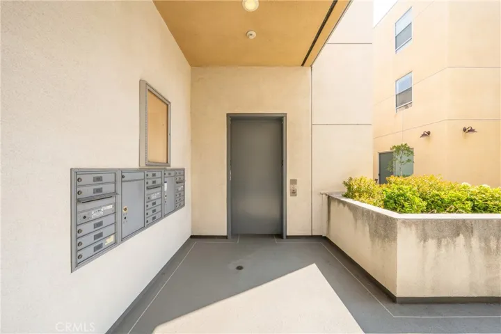 1401 Mission 208, South Pasadena, California 91030