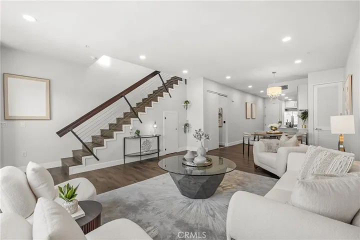 1401 Mission 208, South Pasadena, California 91030