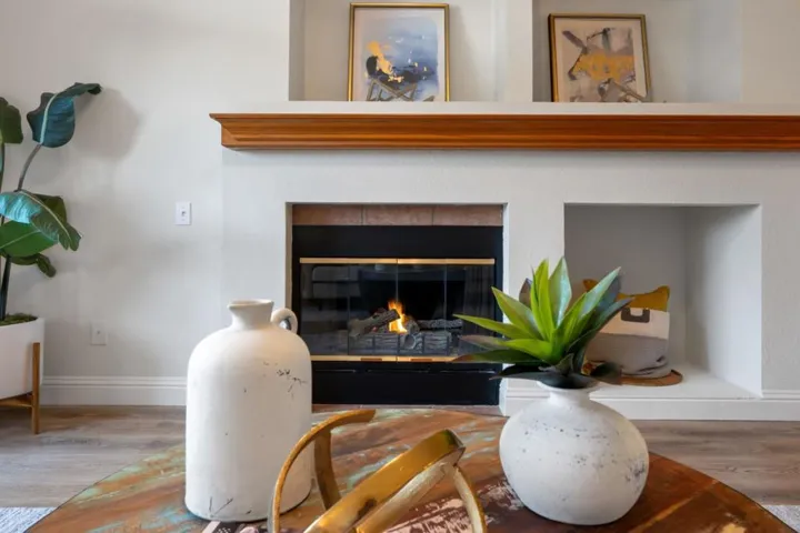 212 Crescent Court, Brisbane, California 94005