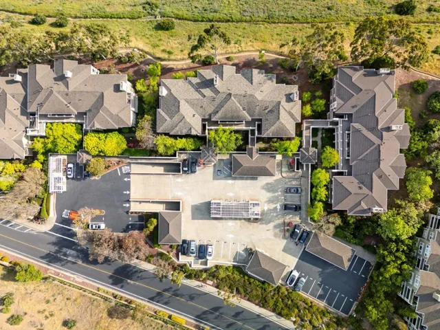 212 Crescent Court, Brisbane, California 94005