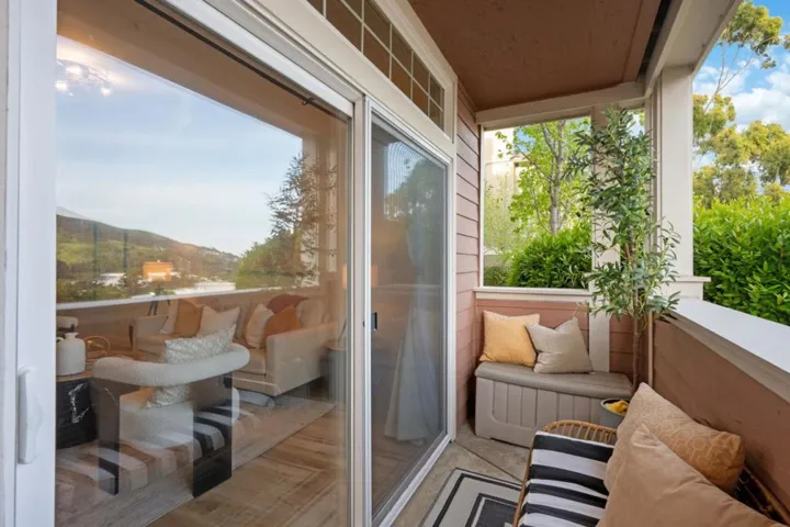 212 Crescent Court, Brisbane, California 94005