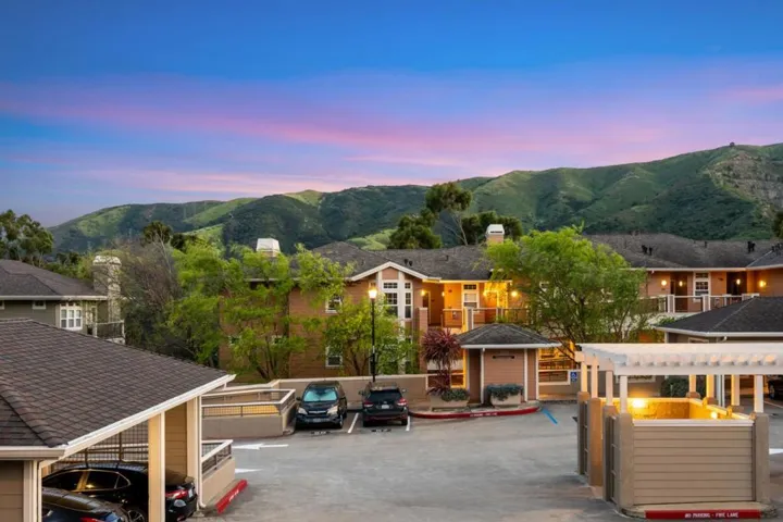 212 Crescent Court, Brisbane, California 94005