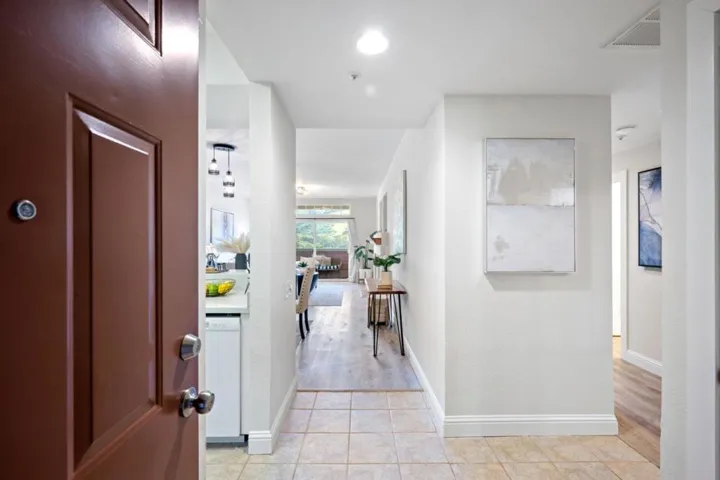 212 Crescent Court, Brisbane, California 94005