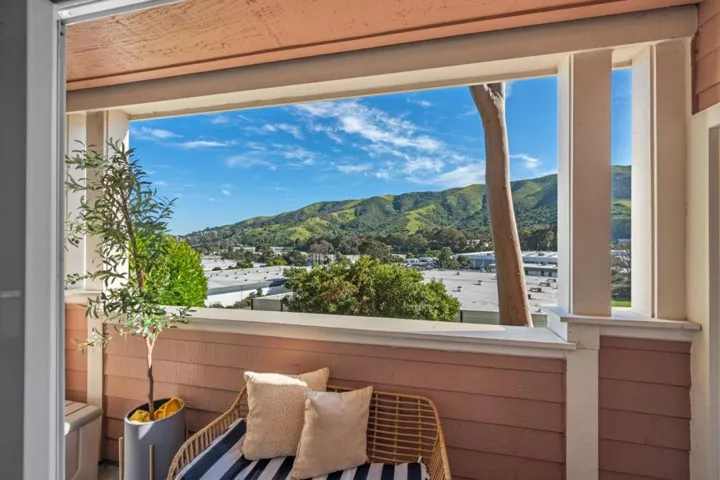 212 Crescent Court, Brisbane, California 94005