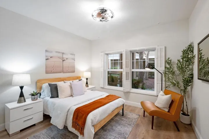 212 Crescent Court, Brisbane, California 94005