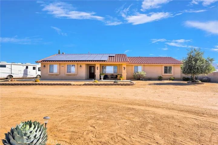 16535 Candlewood, Apple Valley, California 92307